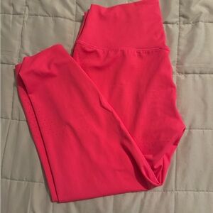 Buff Bunny - Capri length athletic pants